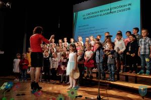 22. revija otroških in mladinskih pevskih zborov Šenčur 2018 2